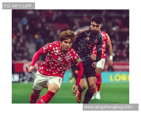 足球明星分享奋斗历程与成功背后的努力与坚持