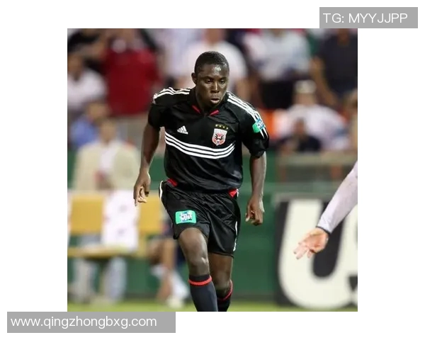 足球明星因腰伤困扰职业生涯的挑战与坚持之路 足球明星因腰伤困扰职业生涯的挑战与坚持之路