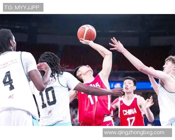 今天的篮球场上是否有明星在闪耀光芒让我们一起期待精彩对决的到来